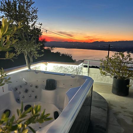 Appartement Duplex Rosas Avec Terrasse Magnifique Jacuzzi Vue Mer المظهر الخارجي الصورة