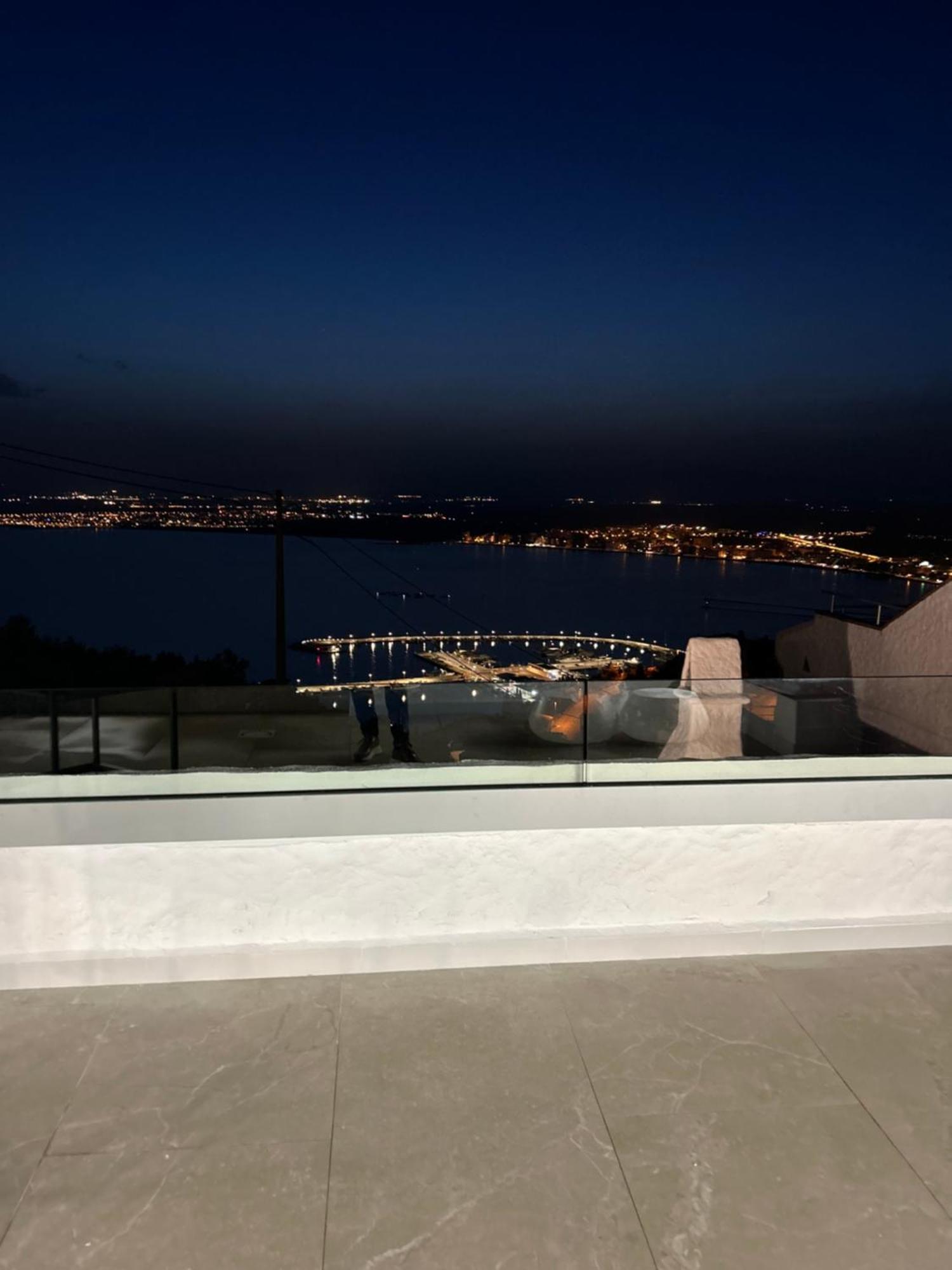Appartement Duplex Rosas Avec Terrasse Magnifique Jacuzzi Vue Mer المظهر الخارجي الصورة